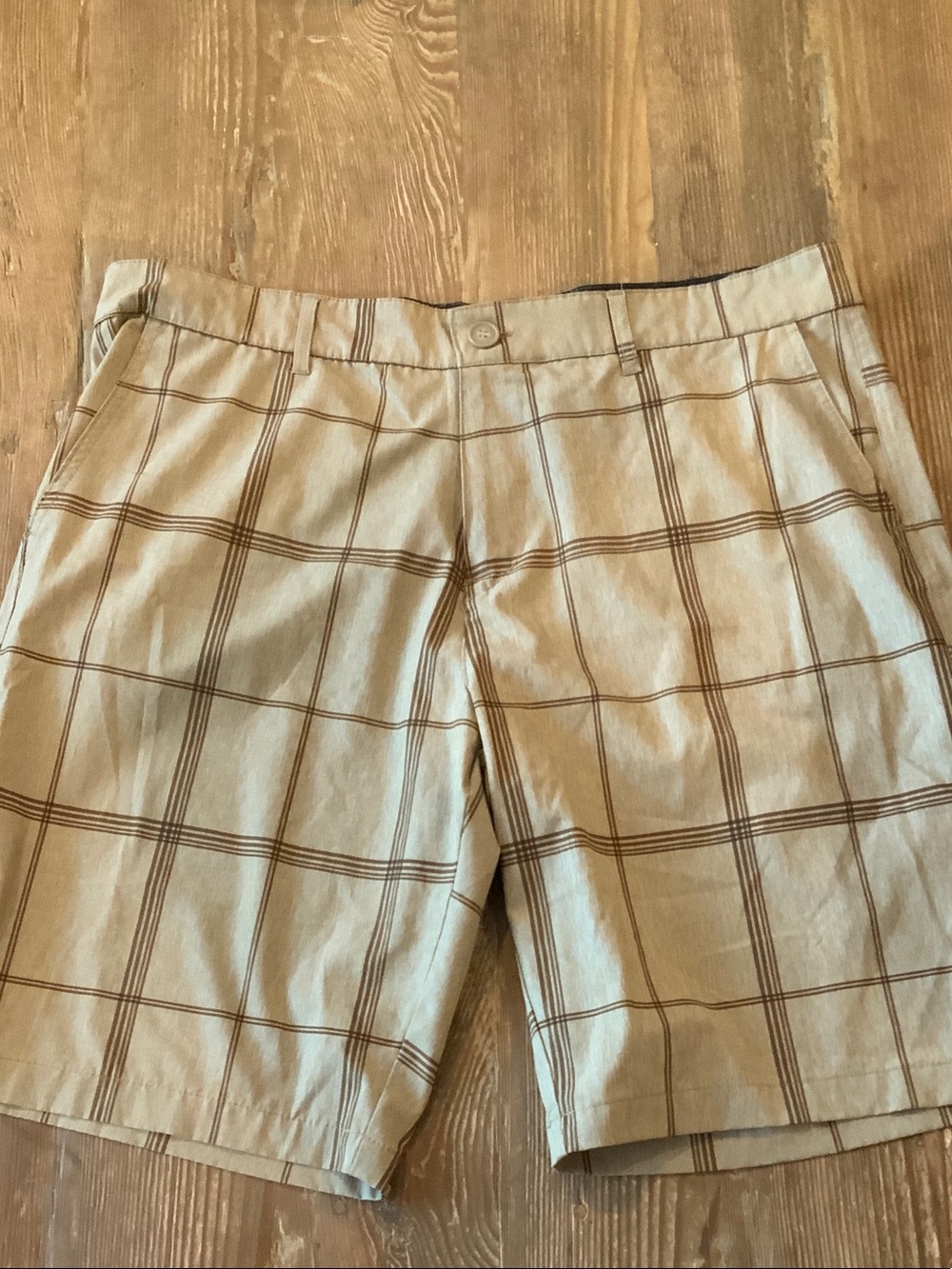 OP Men's 4 way stretch Tan Plaid Flat-Front Shorts
